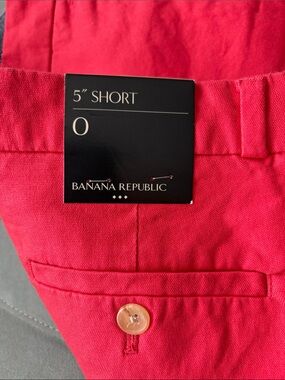 Banana Republic Bright Coral 5" Shorts